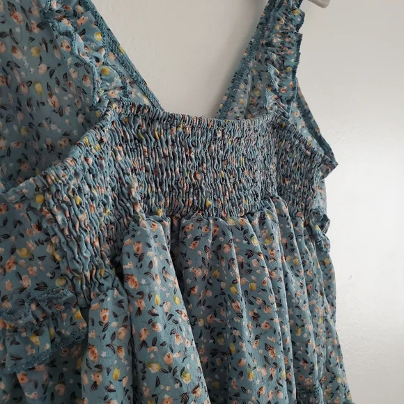 SHEIN Blue Floral Ruffle Babydoll Cropped Tank Top - Picture 4 of 7